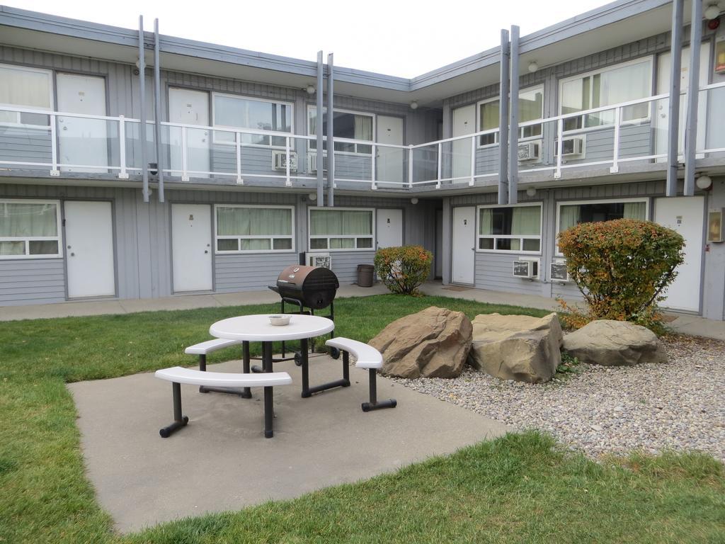 Travellers Inn YYC Exterior foto